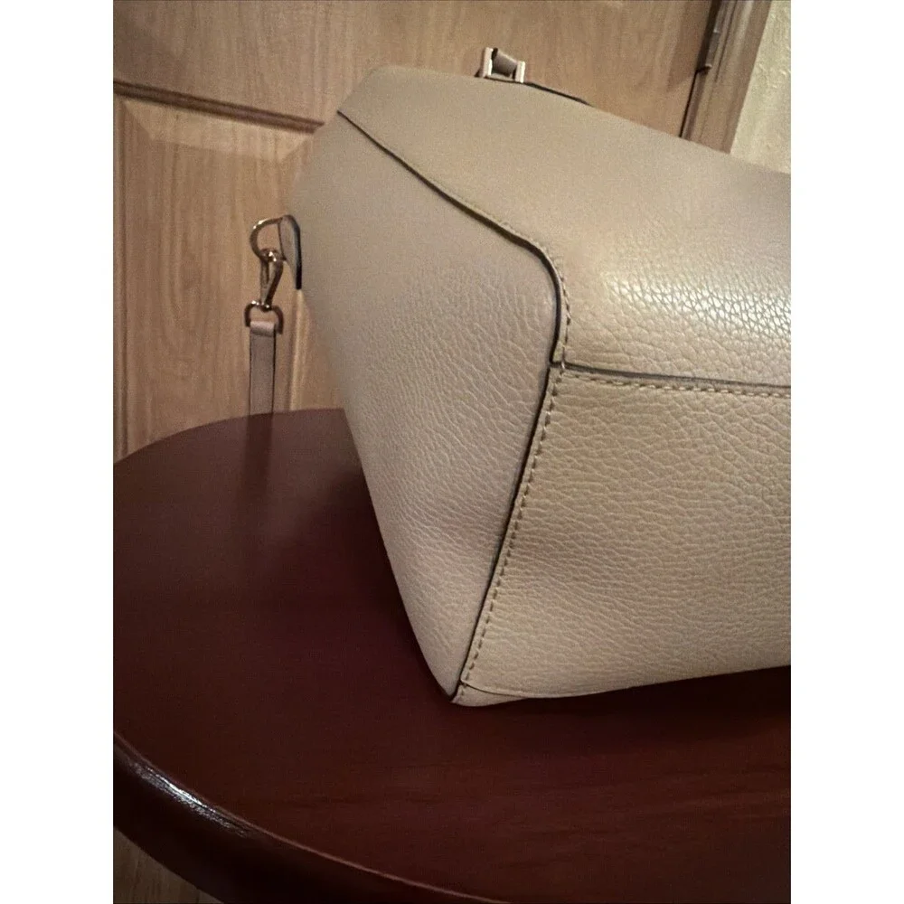 MICHAEL KORS  Pre-Owned Large 3-in-1 Tote Bag. Nude Color.  Excellent Condition!